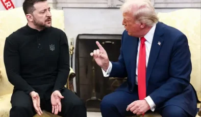 Zelenskiy, ülkesini ABD’ye teslim etmek için masaya oturuyor