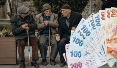 Emekli maaşında zam formülleri belli oldu