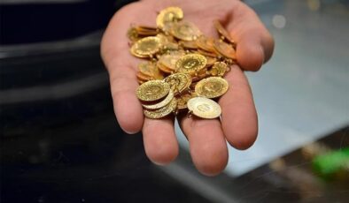 Üç adet çeyrek altın bir asgari ücretle yarışıyor