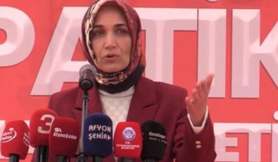 Türkiye’nin ilk türbanlı valisi, açılıştaki talebiyle tartışma yarattı